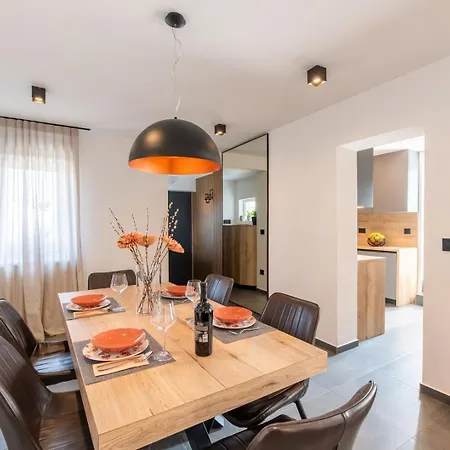 Apartment Larisa